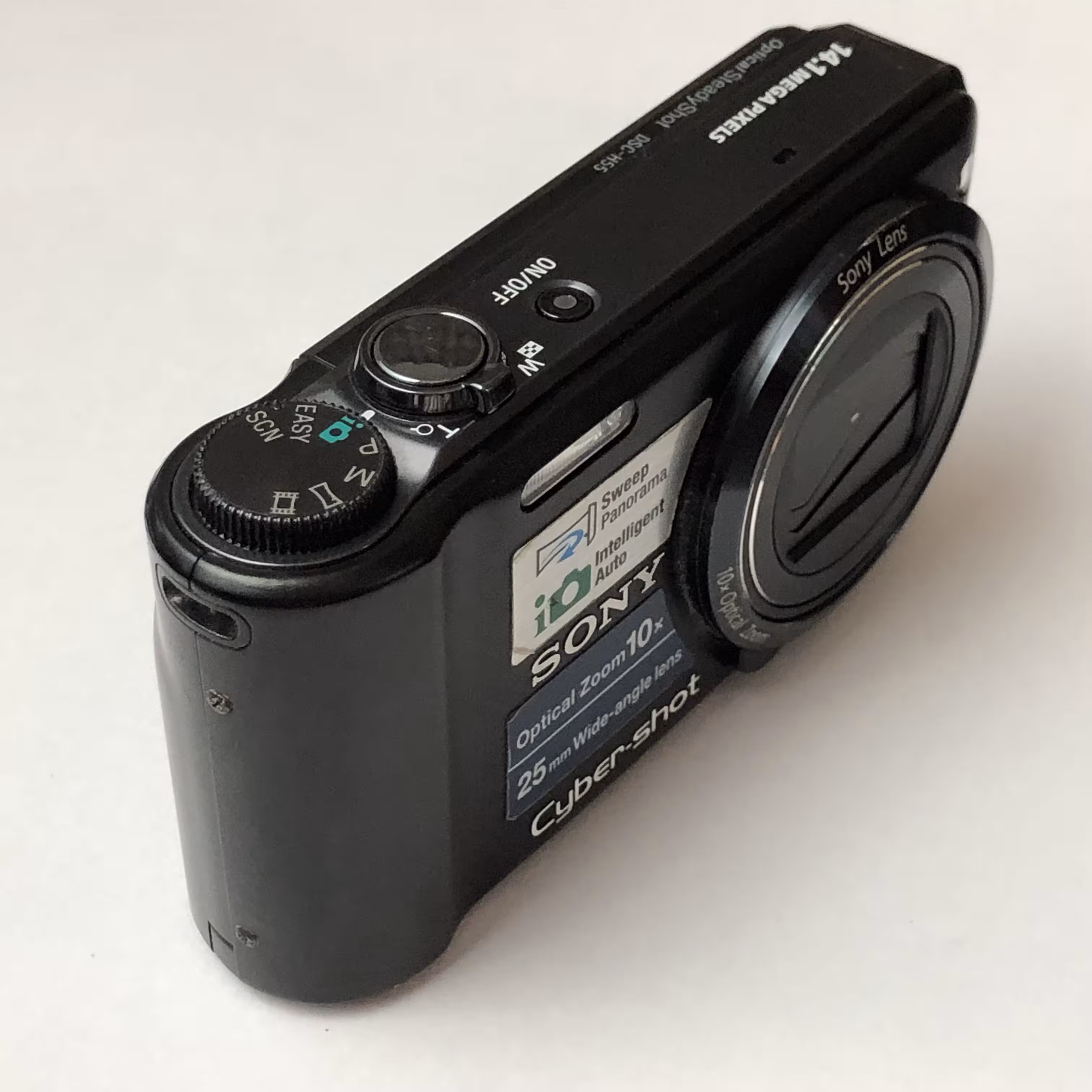 dsc h55 with lens side showing
